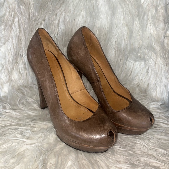 True Religion Brown Leather Platform Pumps. Size 37 / US 6 - Picture 8 of 10